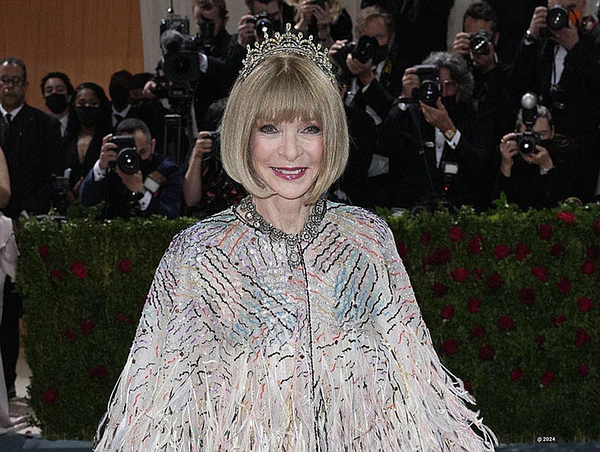 Anna Wintour's Wealth - The Truth Behind the Glamour-2